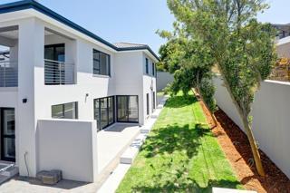 3 Bedroom Property for Sale in Loevenstein Western Cape